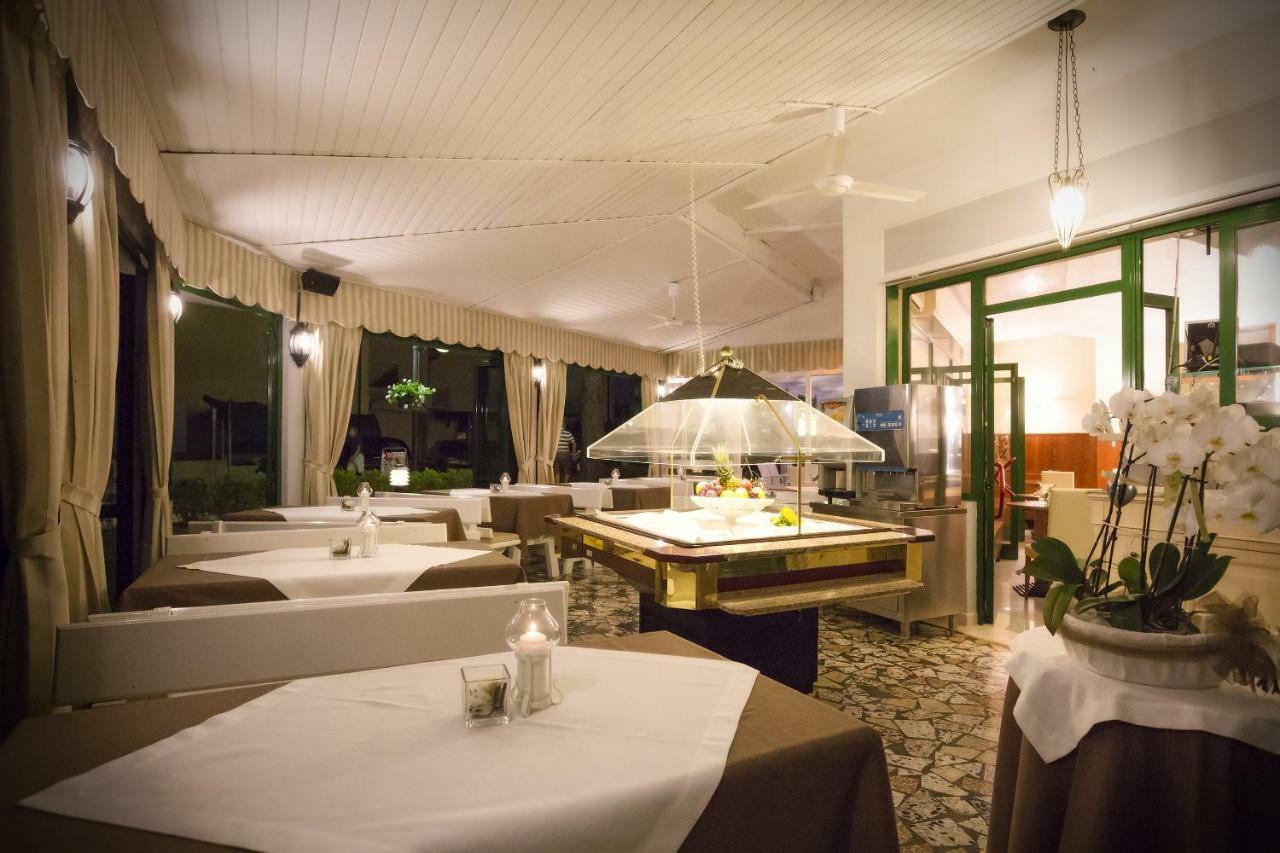 Hotel Marilu エラクレア・マーレ エクステリア 写真
