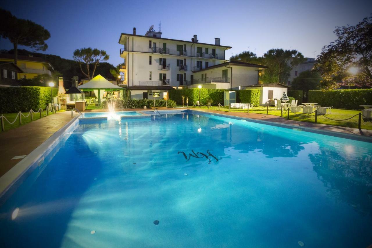 Hotel Marilu エラクレア・マーレ エクステリア 写真